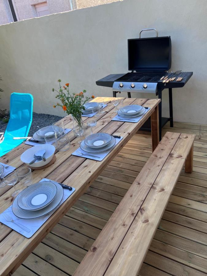 Charmante Maison Climatisee Avec Piscine Au Calme A カルカソンヌ エクステリア 写真